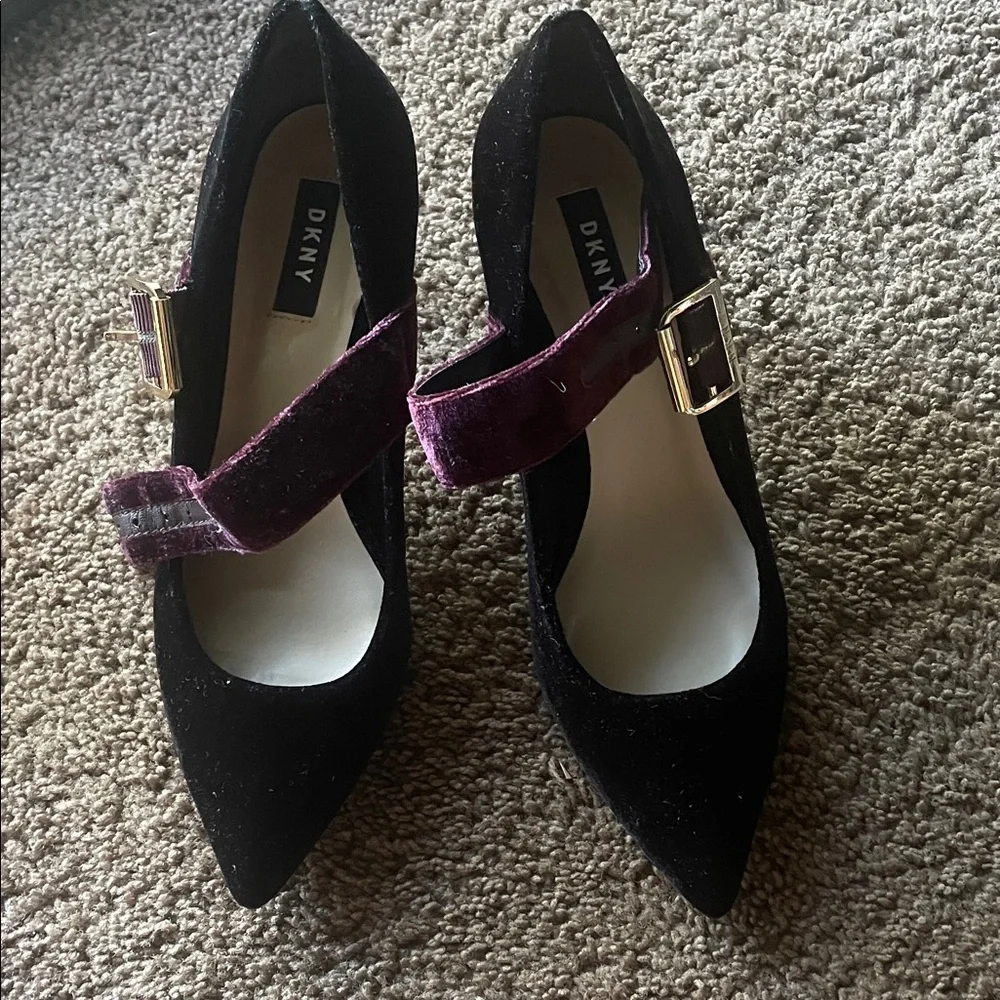 DKNY Heels 9.5